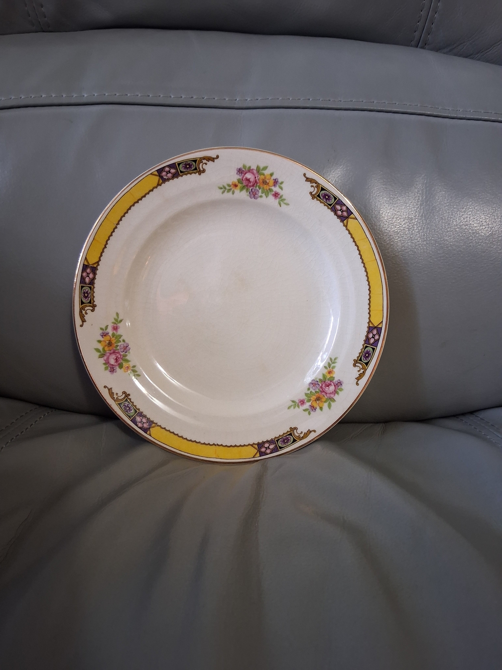 Vintage Edwin M. Knowles Semi-vitreous Bread & Butter Plate